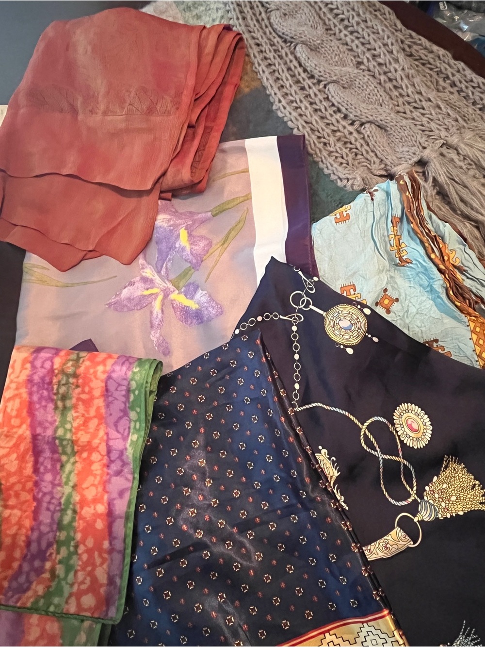 Lot of 7 Scarf Scarves Random designs and brands